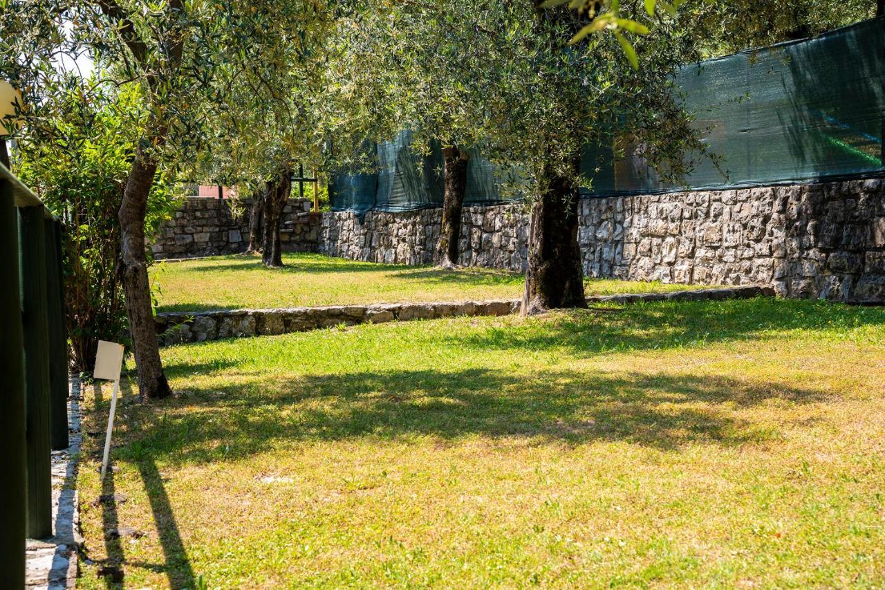 Camping Park Garda Limone sul Garda Exterior photo