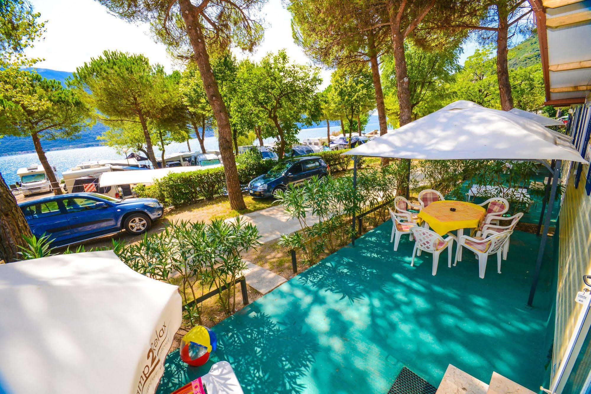 Camping Park Garda Limone sul Garda Exterior photo